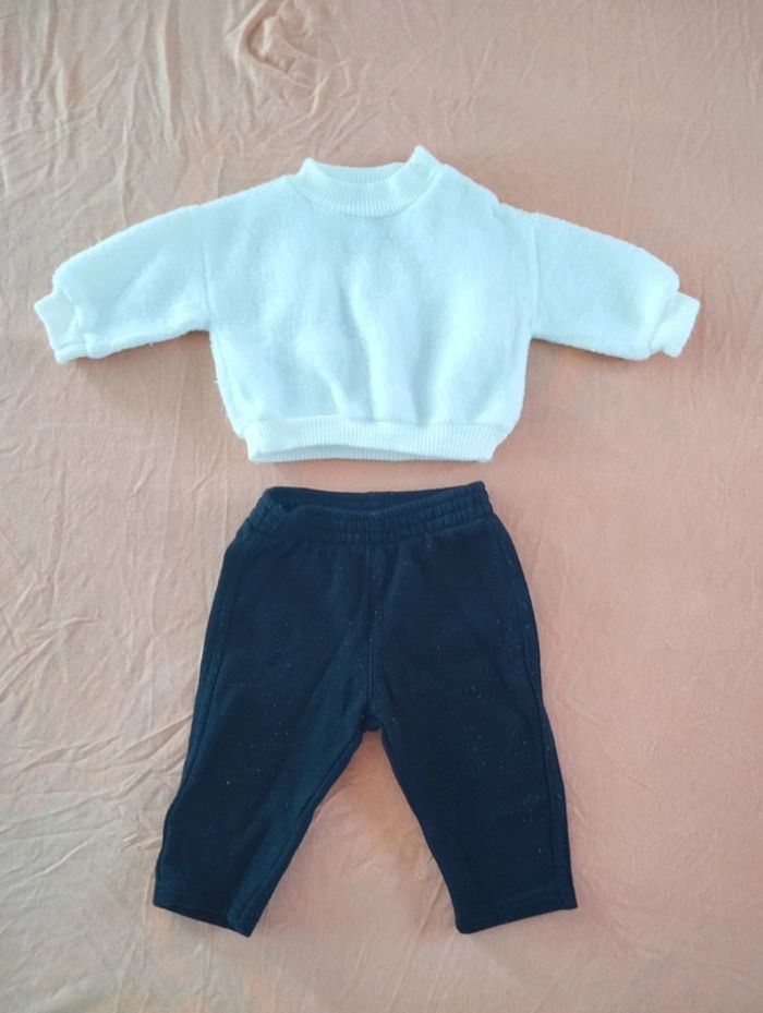 * Ensemble pull blanc jogging T6M Courtelle