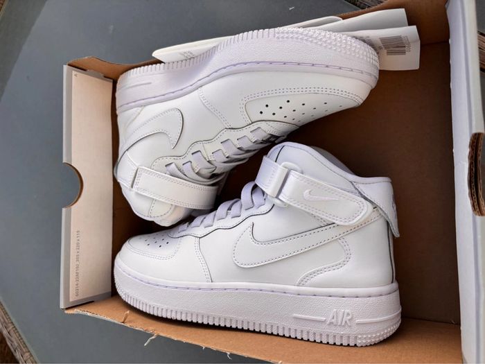 Nike Air Force 1 P.37,5 Neuves unisex - photo numéro 10