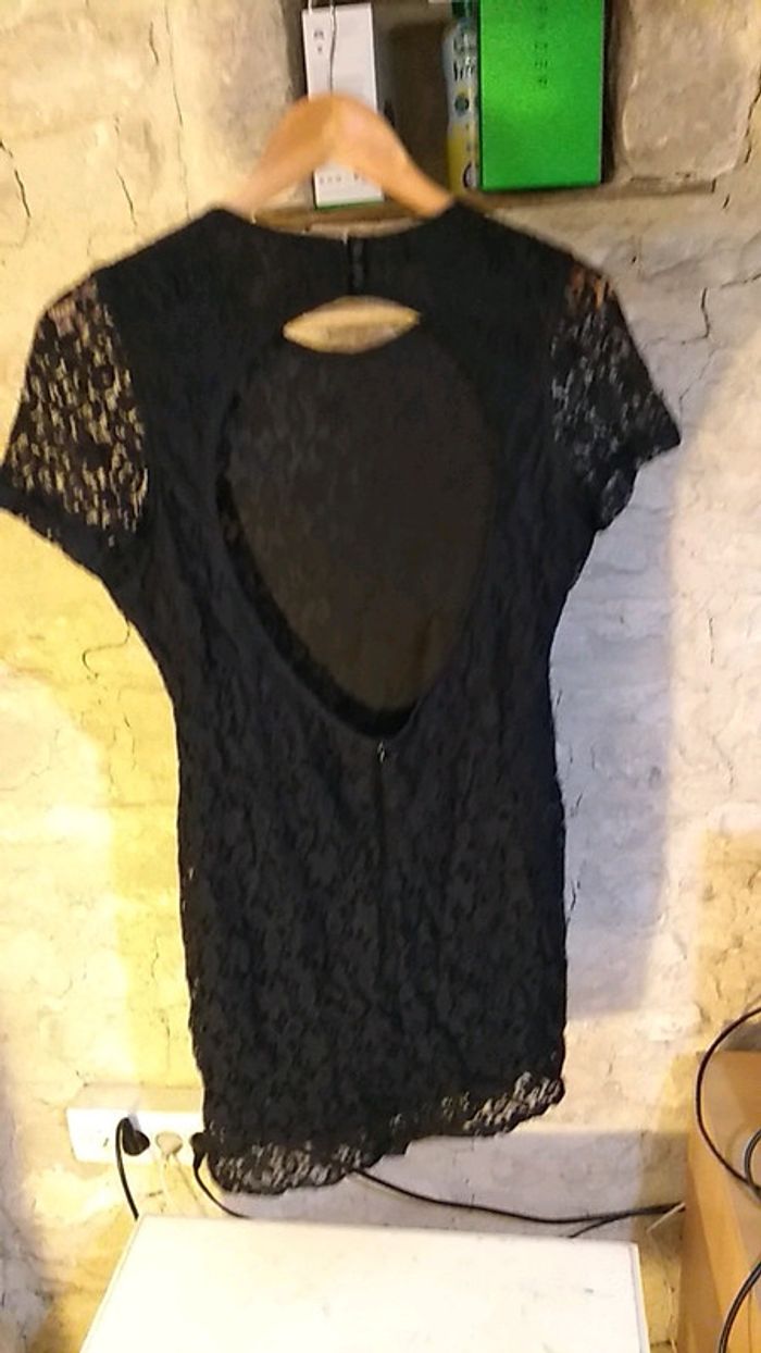 Robe noire dentelle - photo numéro 3