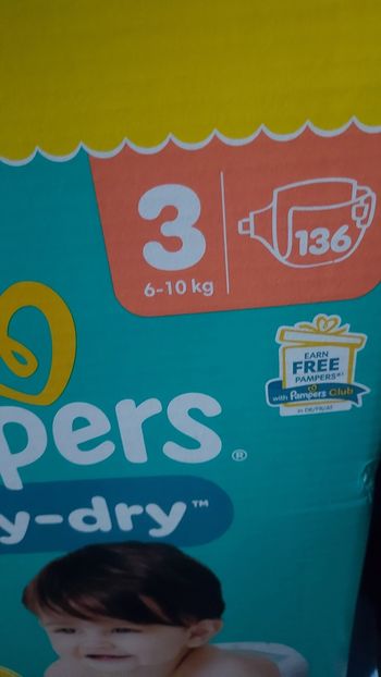 Couches pampers 