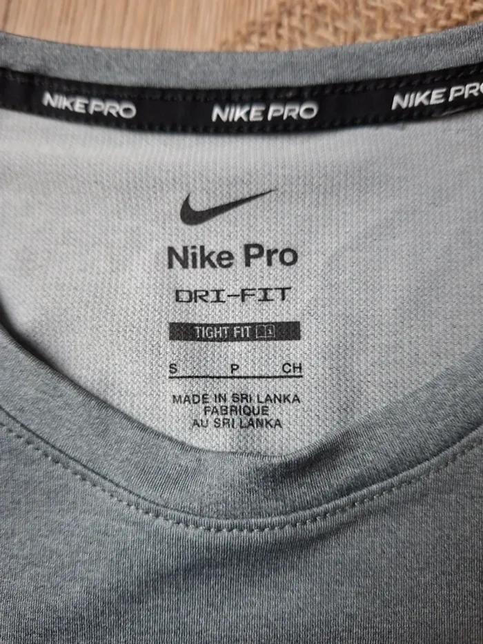 T-shirt nike - photo numéro 3