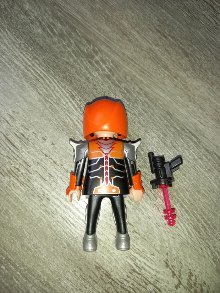 figurine playmobil serie 16 - 70160 cyborg espace guerrière - photo numéro 2