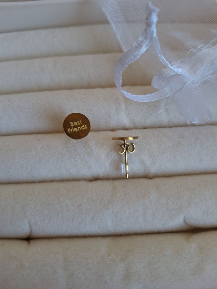 Bijou boucle d'oreilles dorée Best friends