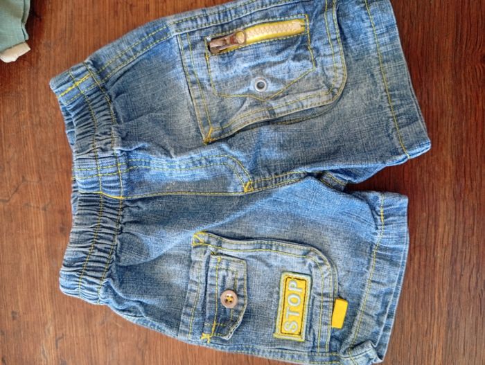 Lot de 5 sorts bermudas taille 6 mois - photo numéro 2