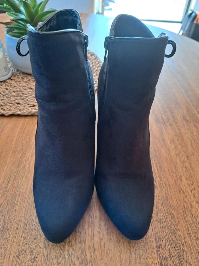 Bottines a talons neuves - photo numéro 2