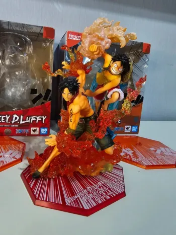 One Piece Figurine Figuarts ZERO Monkey D. Luffy Brother's Bond 19cm