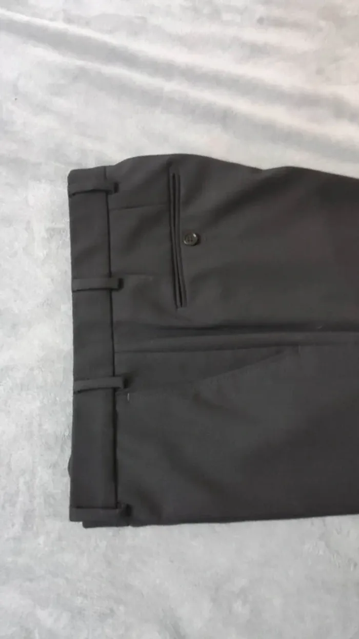Pantalon noir Balmain taille 42 - photo numéro 2