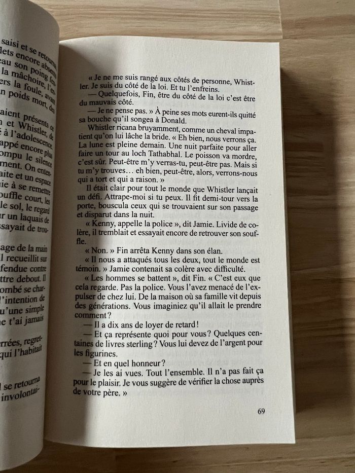 Livre Le Braconnier du Lac Perdu – Peter May – Bon État - photo numéro 5