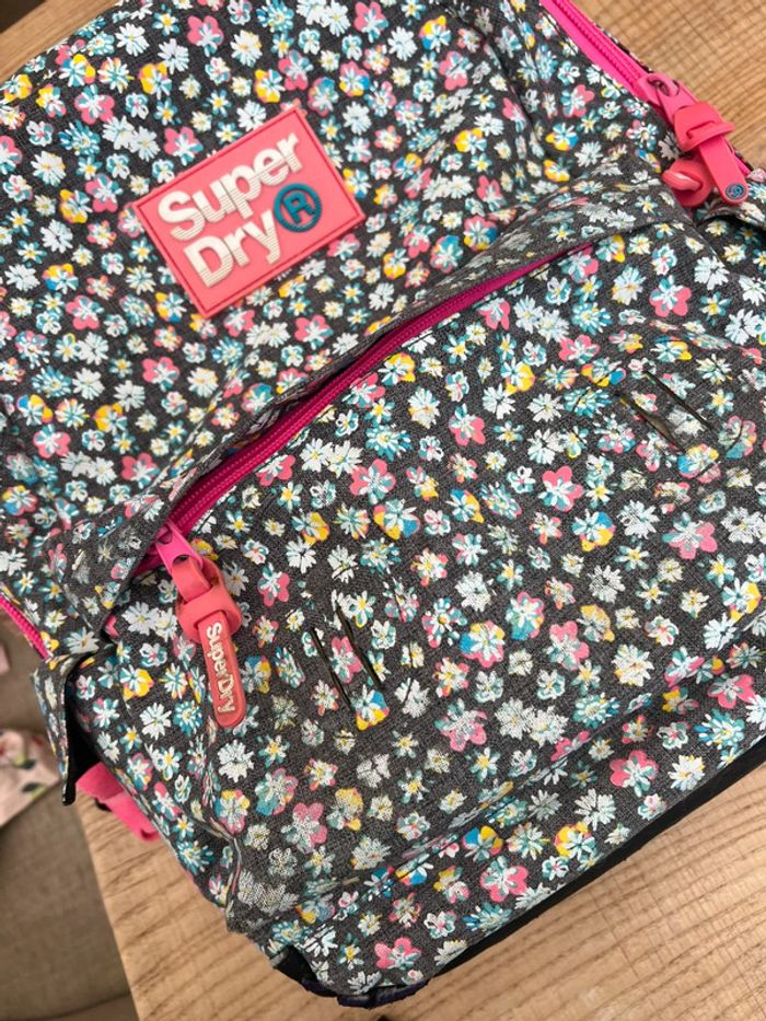 Sac à dos cartable superdry rentrée des classes Liberty à fleurs ensemble avec trousse - photo numéro 6