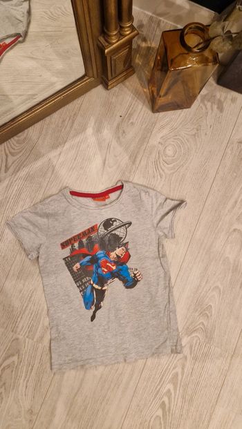 Tee shirt manches courtes Superman 💣 4 / 5 ans