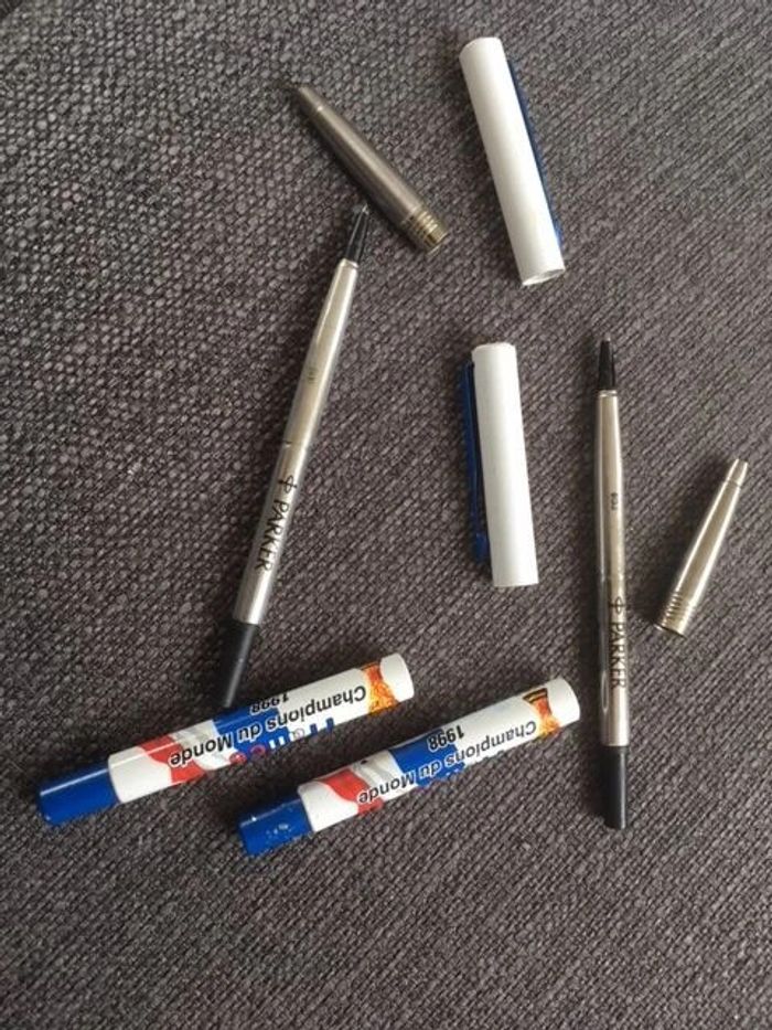 Ensemble de deux crayons bic Parker "France Champions du Monde 1998" - photo numéro 2