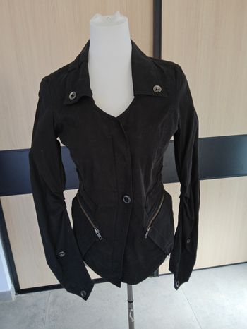 Veste taille 36 ikks