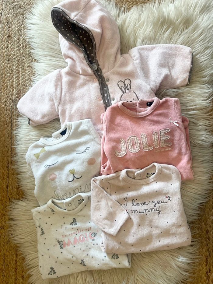 Fille 👧🏻 Lot 1 mois - 4 pyjamas + 1 gilet/veste en polaire