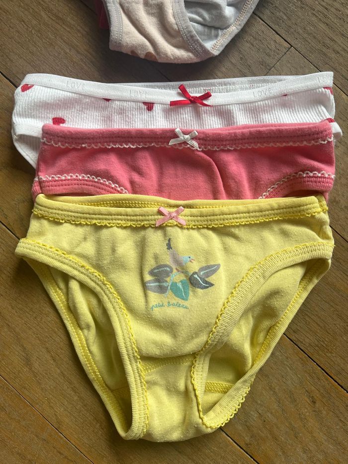 Culottes 4 ans Petit Bateau et autres - photo numéro 2