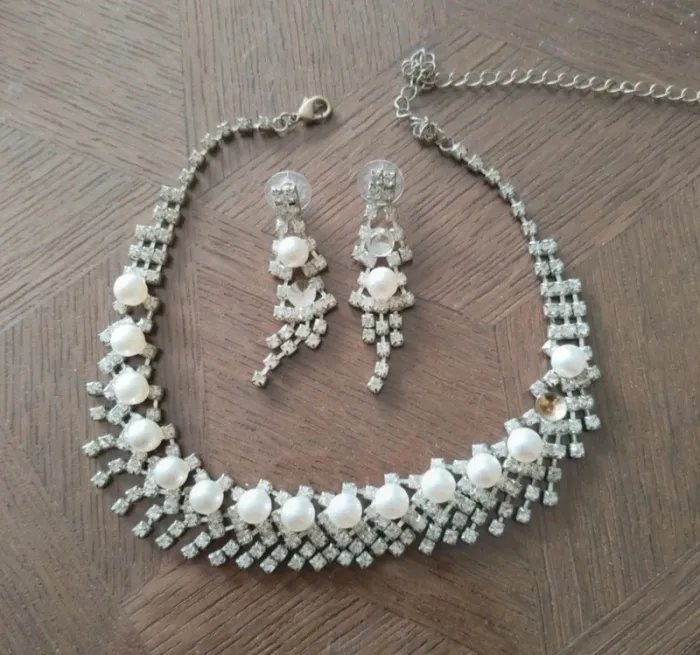 Parure chic