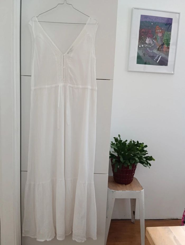 Robe longue sans manches 
Princesse Tam Tam
Taille 38 - photo numéro 2