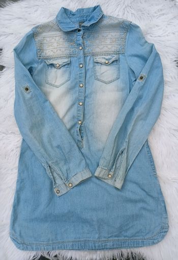 Robe en jean avec broderies Zara 9-10ans