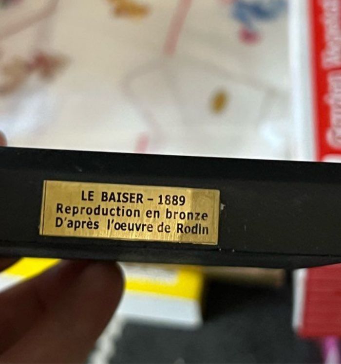 Statue en bronze Le baiser - photo numéro 4