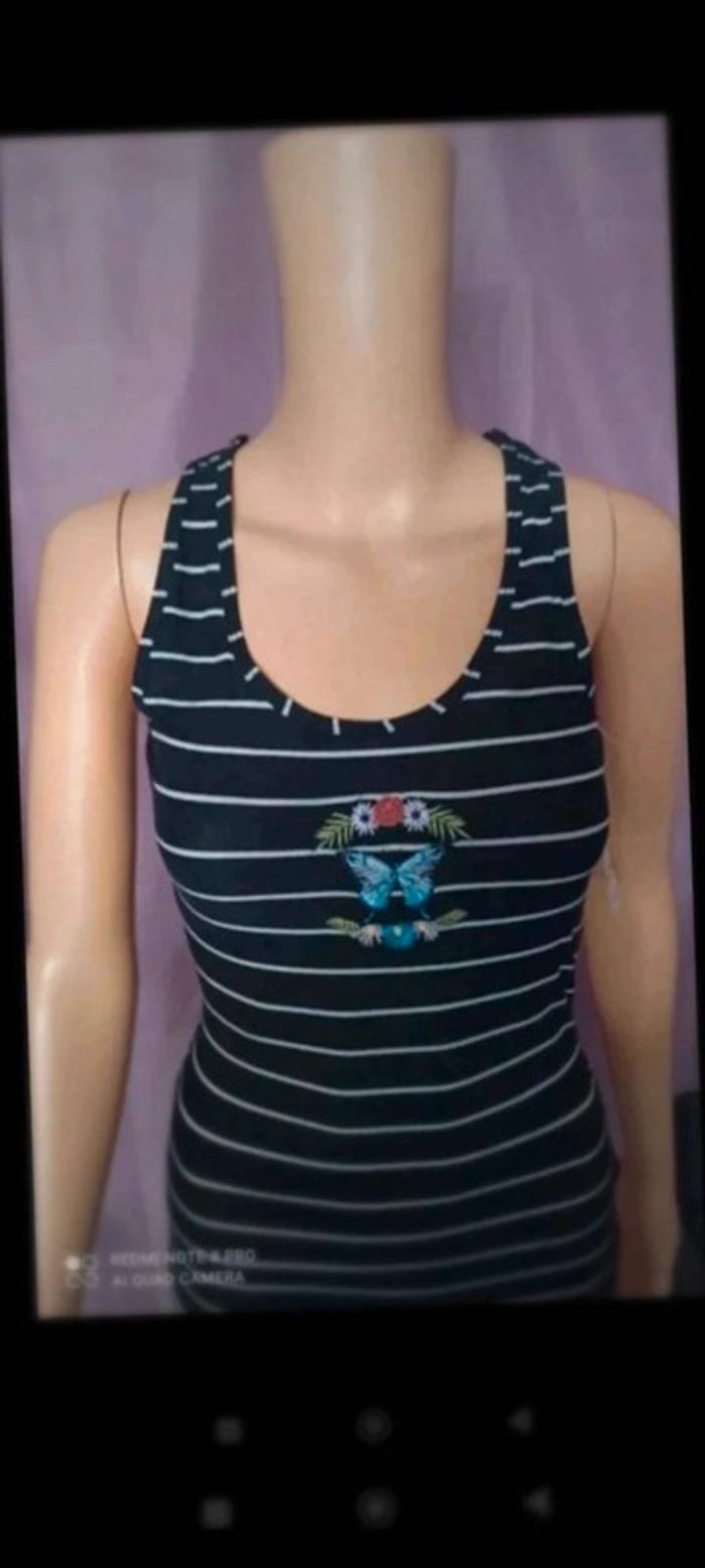 Débardeur  noir rayés taille s  ardene