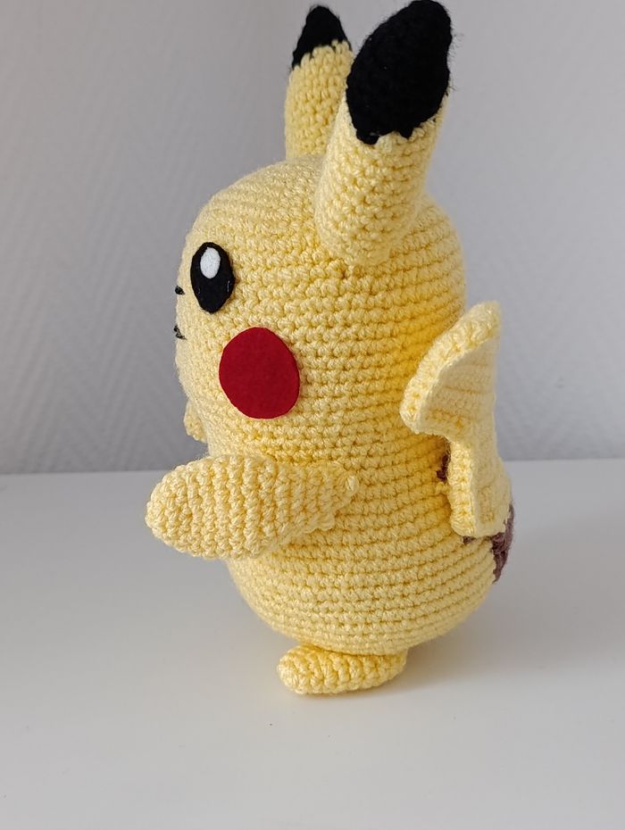 Magnifique Pokémon Pikachu fait main. - photo numéro 2