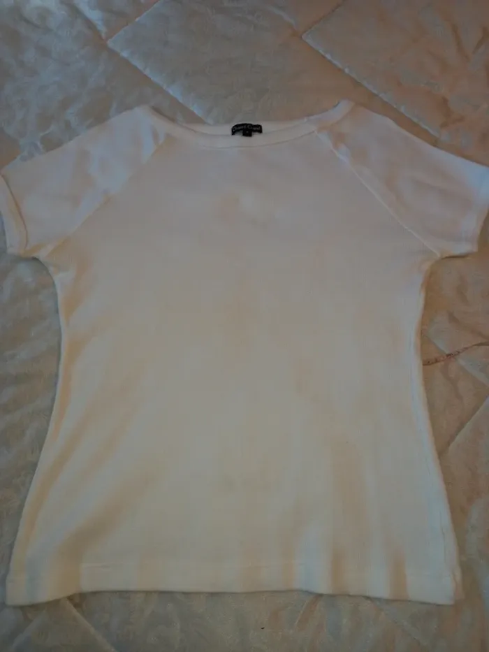 5€,3 Tee-shirt T46/48 - photo numéro 5
