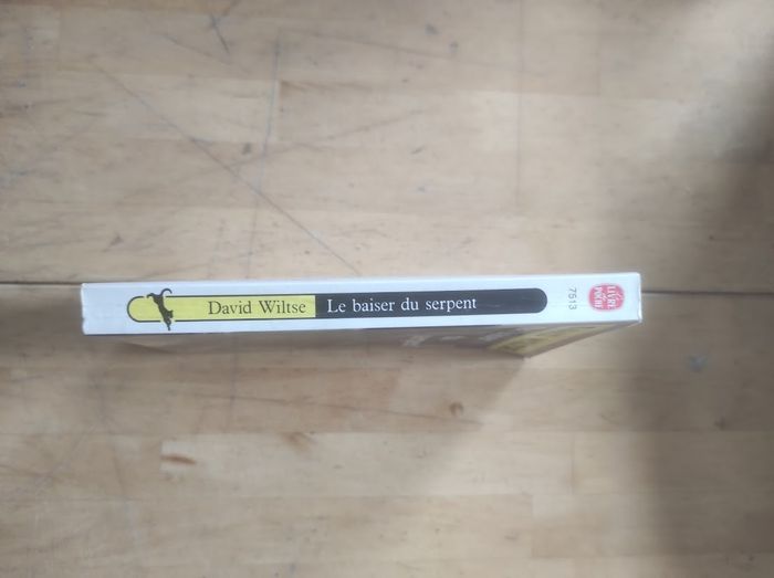 Le baiser du serpent David Wiltse Livre de Poche 1987 - photo numéro 2