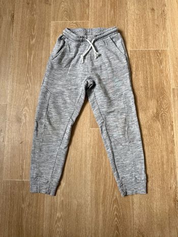🎀 Jogging gris en bon état 8 ans fille