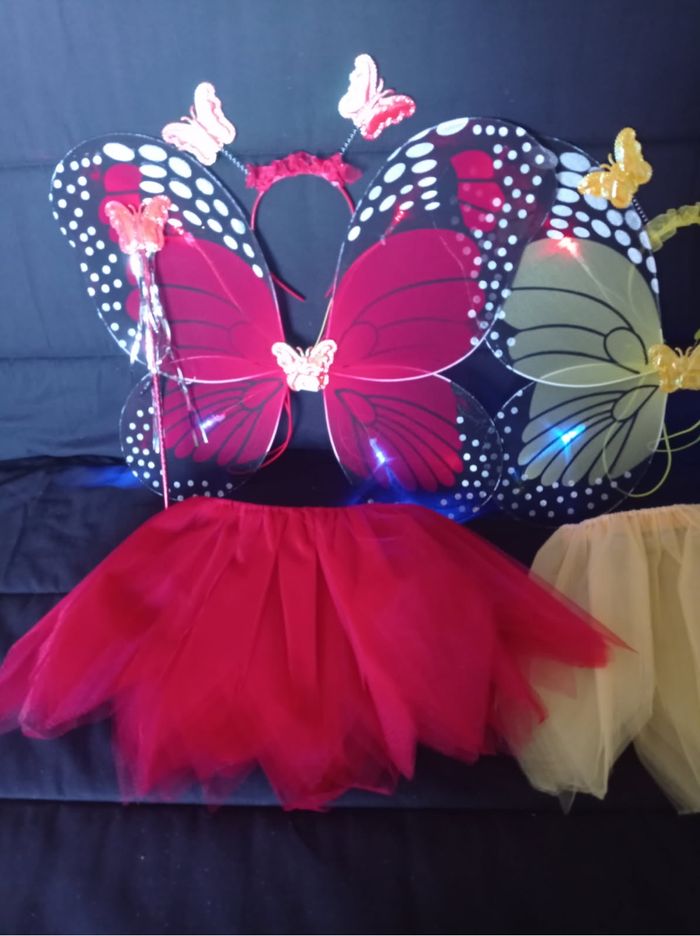 Lot déguisement papillon rouge et jaune à LED - photo numéro 5