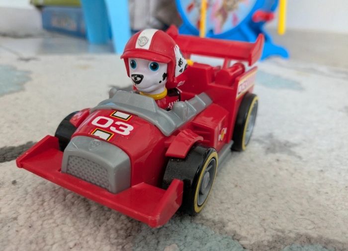 Véhicule pat patrouille marcus voiture de course - photo numéro 2