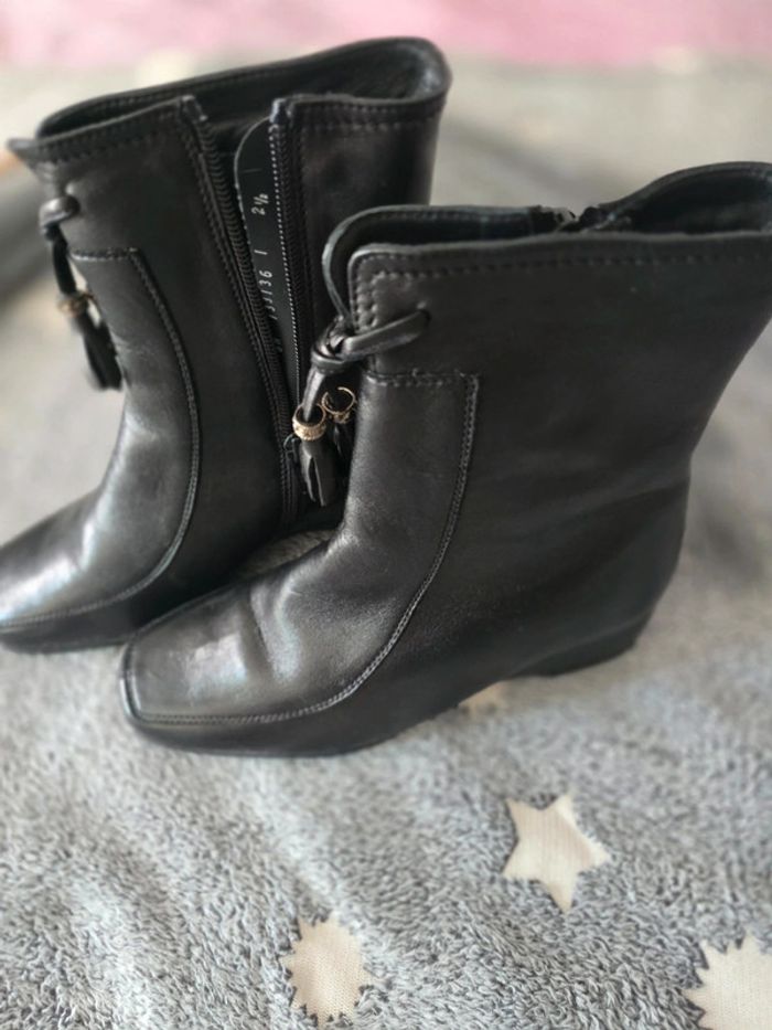 Bottines noires en cuir fourré taille 36 - photo numéro 5