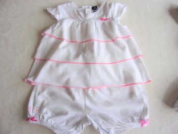 Trés joli ensemble fille 12 mois