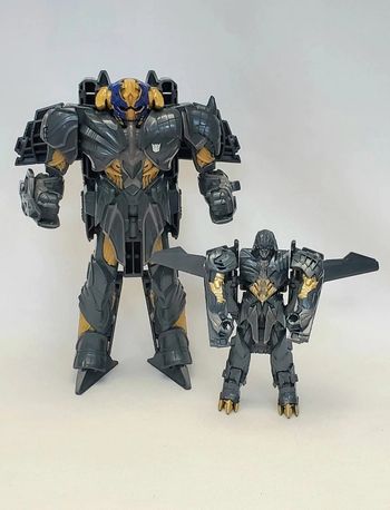 Transformers x 2 - The Last Knight Turbo Changer Megatron