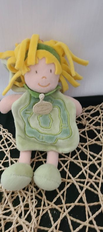 Doudou et compagnie poupée lutin fille vert salade