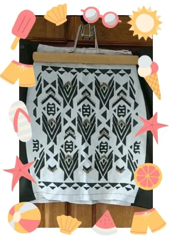 Petite jupe à motifs ethniques