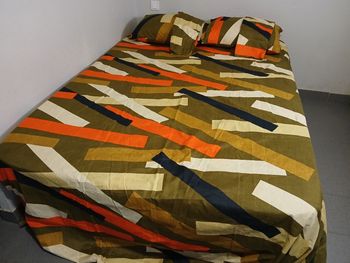 Drap de lit avec 4 taies d'oreiller