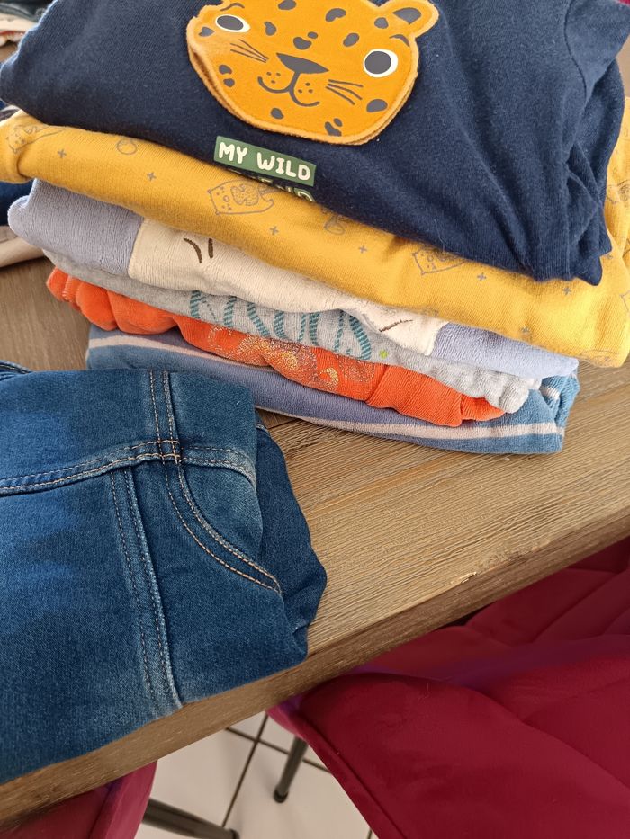 Lot vêtements garçon 12 mois - photo numéro 3