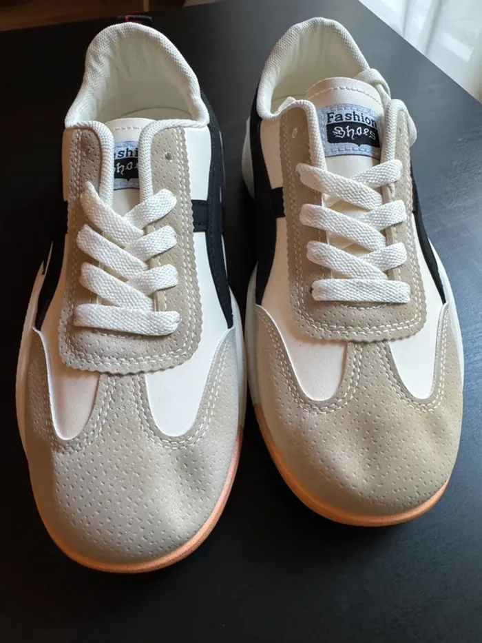 Baskets confortables pour femme taille 39 neuves Fashion Shoes - photo numéro 2