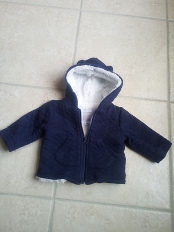 Gilet à capuche 1 mois