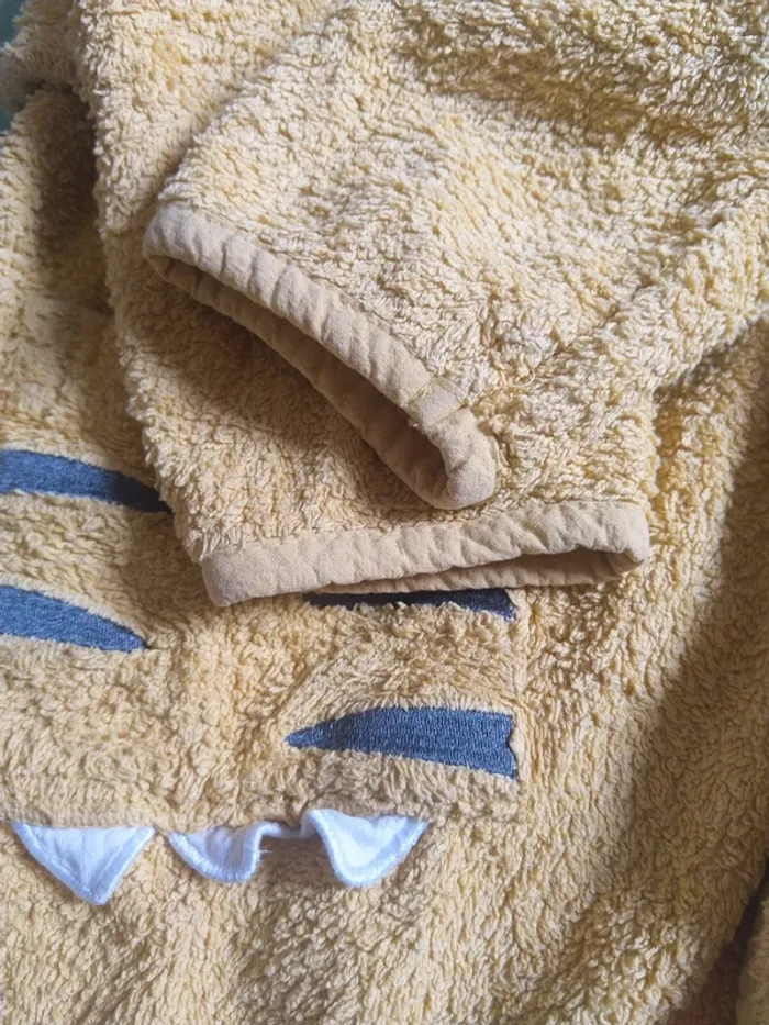 Peignoir / sortie de bain tigre Vertbaudet taille 4 ans/104cm - photo numéro 5