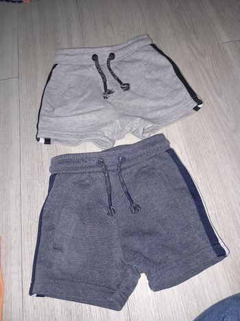 Lot short 18/24 mois
