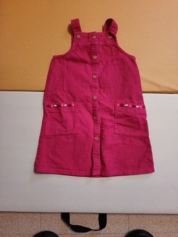 Une robe en velours 8 ans