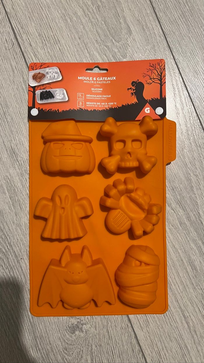 Moule à gâteau Halloween en silicone neuf