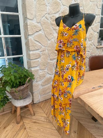 Robe longue jaune moutarde à fleurs été primaire taille 40 L