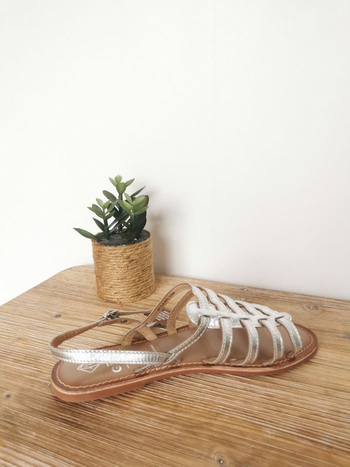 Sandales plates à brides en cuir argenté Spécial pied large Gemo Pointure 38 - photo numéro 2