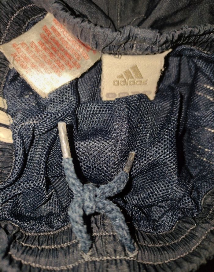 Short adidas taille 6 ans - photo numéro 3