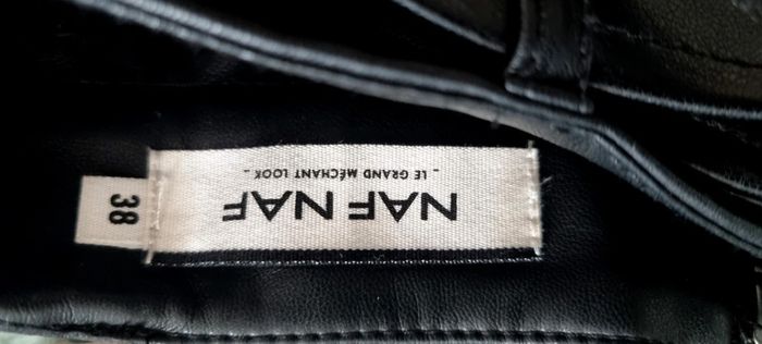 Jupe courte plissée similicuir noire naf naf 38 neuve - photo numéro 4