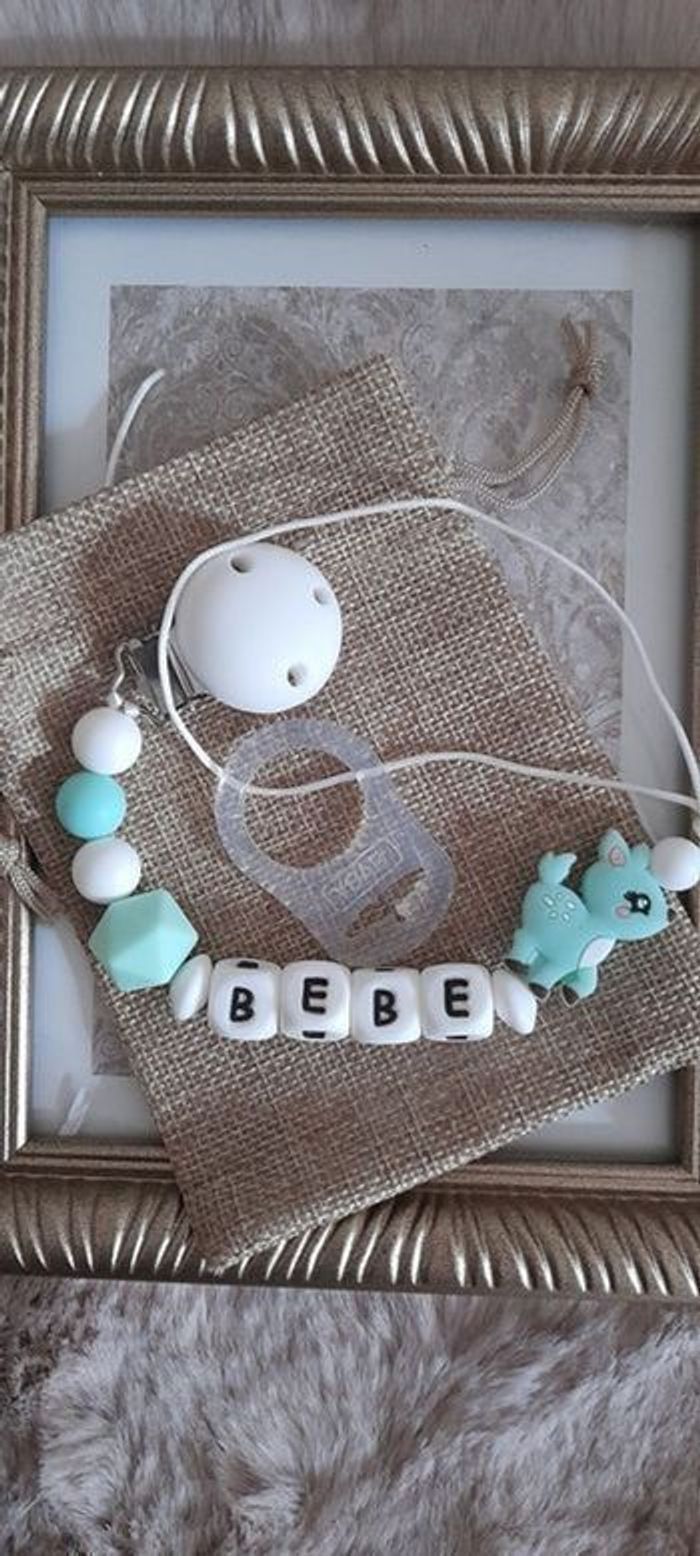 Attache tetine personnalisé avec adaptateur et pochette cadeau - photo numéro 4