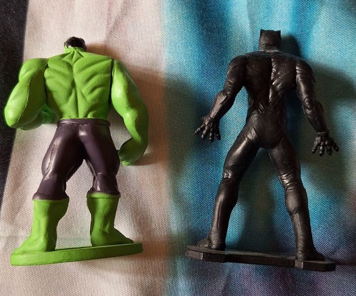 Lot de 2 figurines : Hulk et Black Panther - photo numéro 2