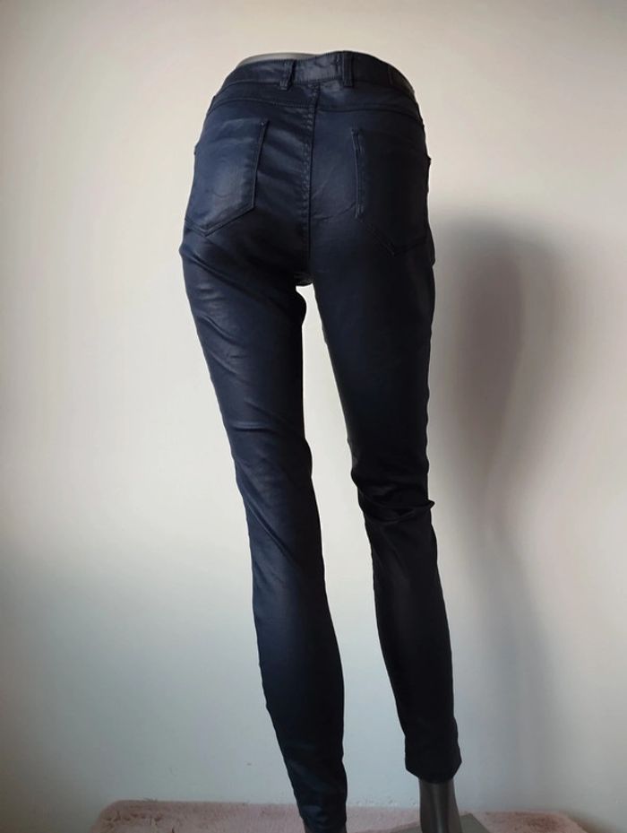 Slim bleu marine effet ciré Naf Naf taille L - photo numéro 3