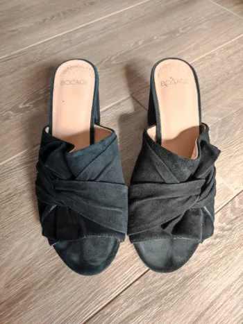 Mules noires pt 38 Bocage